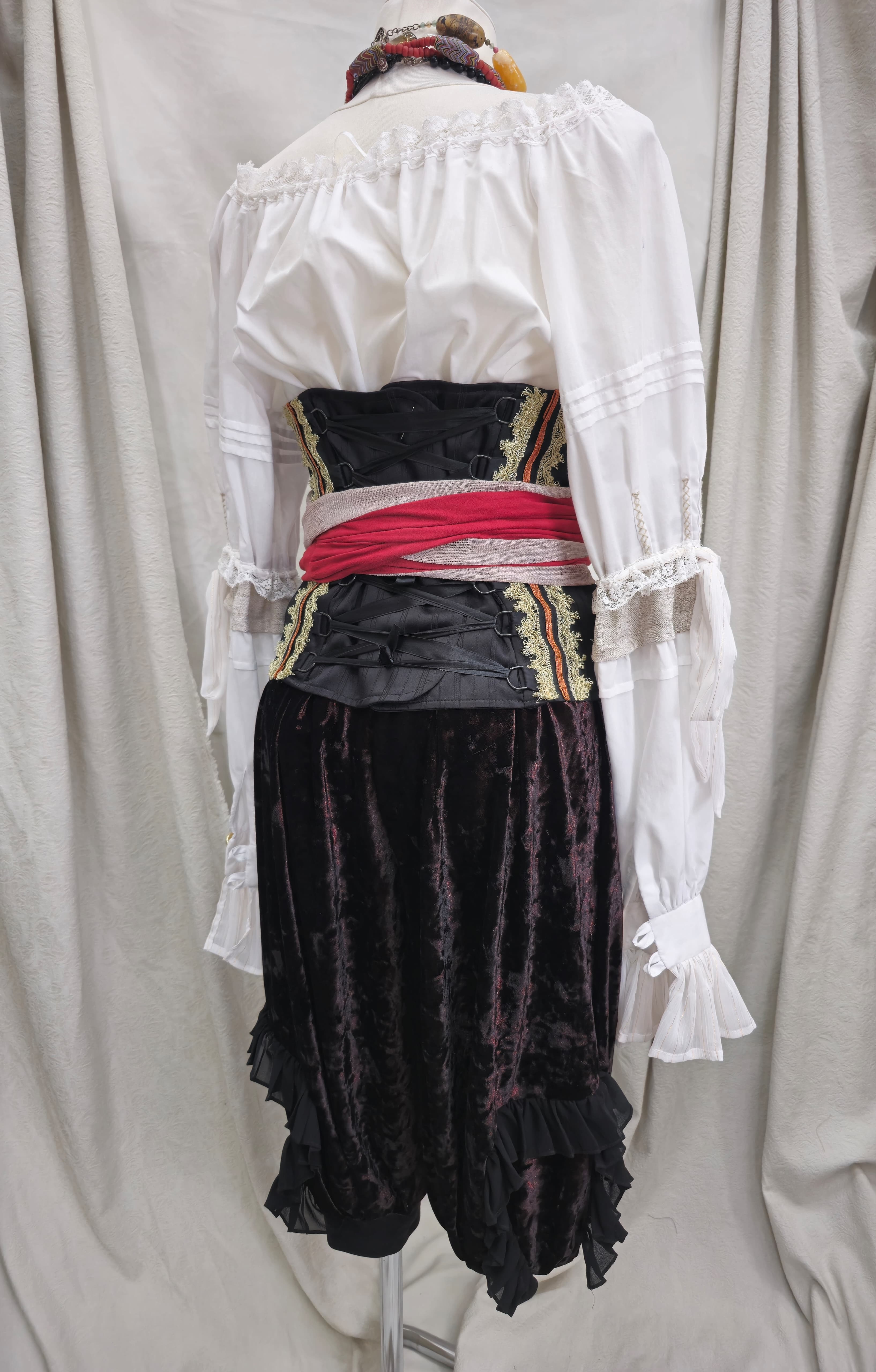  Piratas del caribe traje  Penelope Cruz I - Imagen 3